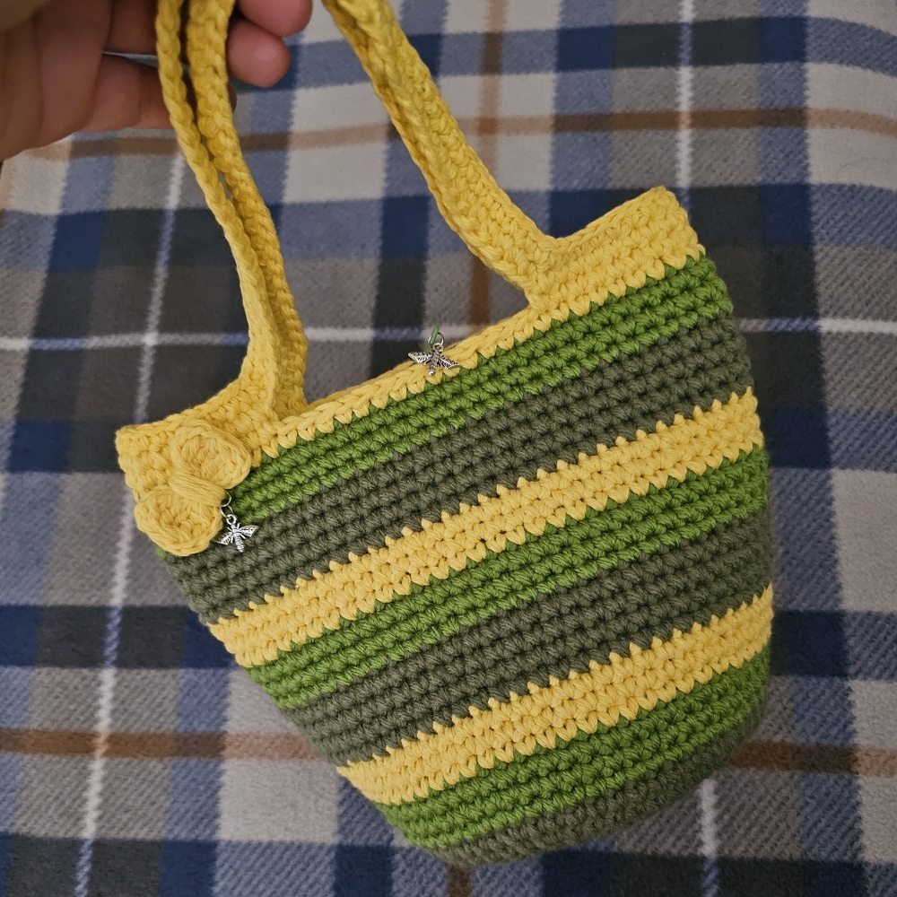 Crochet Mini Bag - Picture 3 of 3